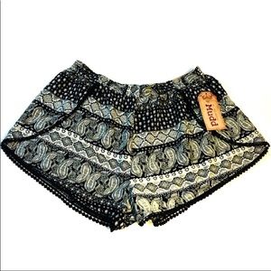 NWT  Black Paisley Tulip Lounge Shorts